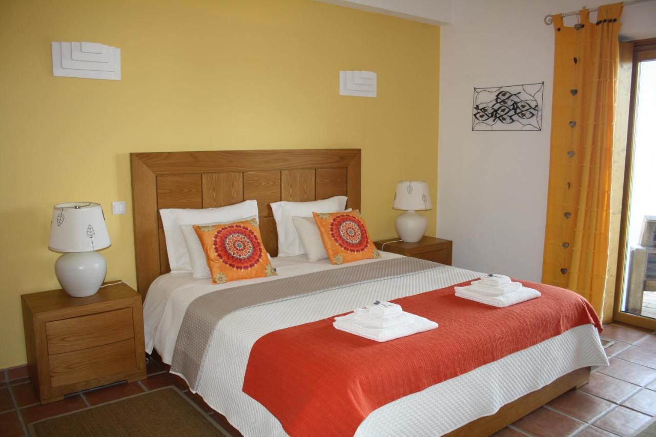 Monte Da Sapaleira Guest House อัลเจซูร์ ภายนอก รูปภาพ