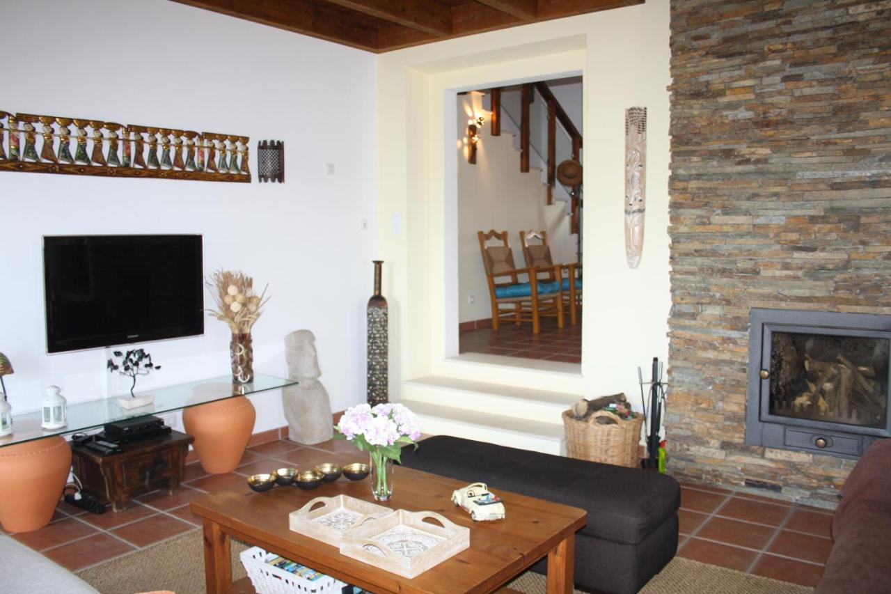 Monte Da Sapaleira Guest House อัลเจซูร์ ภายนอก รูปภาพ