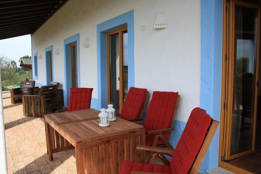 Monte Da Sapaleira Guest House อัลเจซูร์ ห้อง รูปภาพ