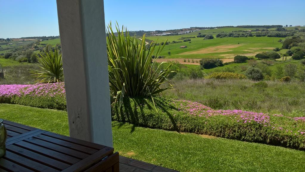 Monte Da Sapaleira Guest House อัลเจซูร์ ภายนอก รูปภาพ